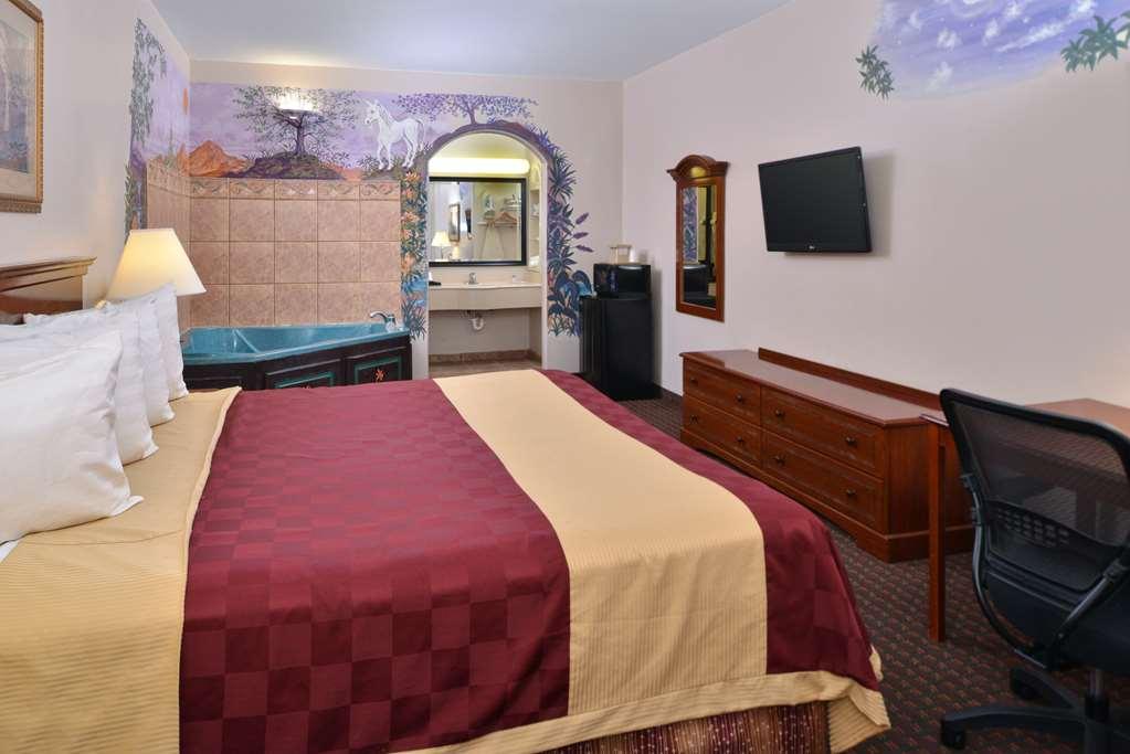Americas Best Value Inn & Suites San Benito Habitación foto